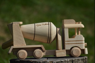 Zabawka - Samochód betoniarka z drewna